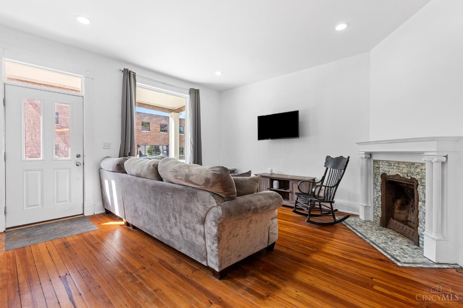249 McCullough Street, Cincinnati, OH, 45226 — photo 3