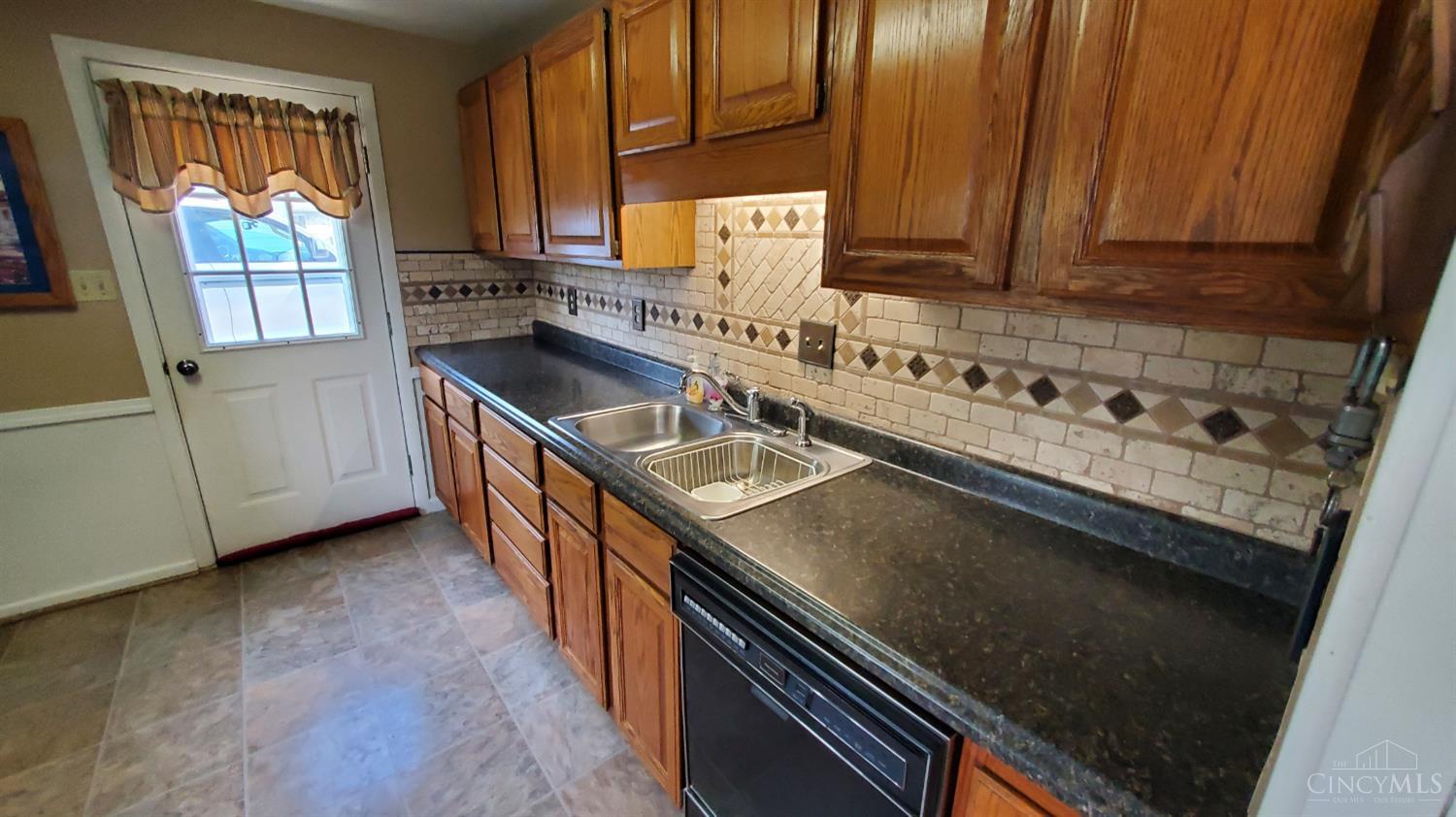 7 Apache Ct, Loveland, OH, 45140 — photo 10