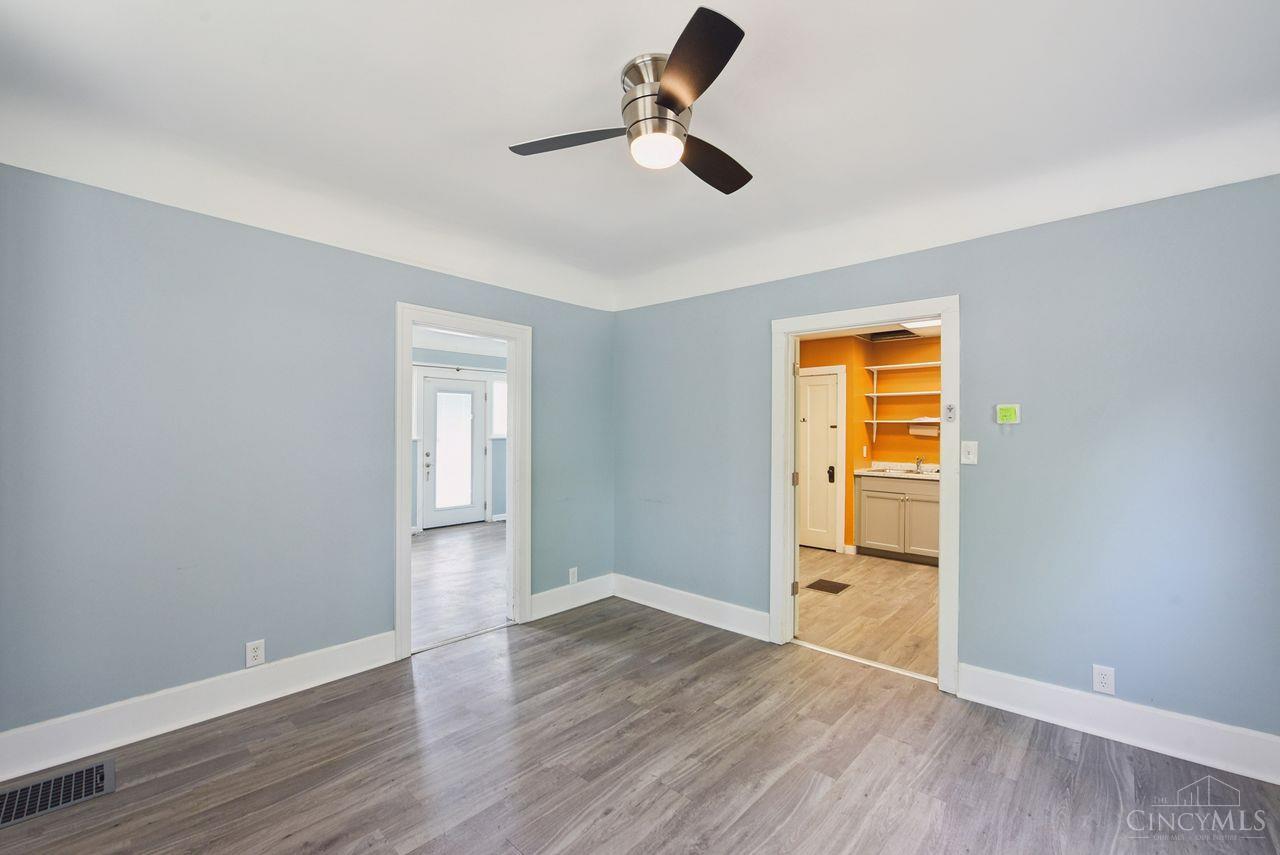 6839 Montgomery Road, Silverton, OH, 45236 — photo 10