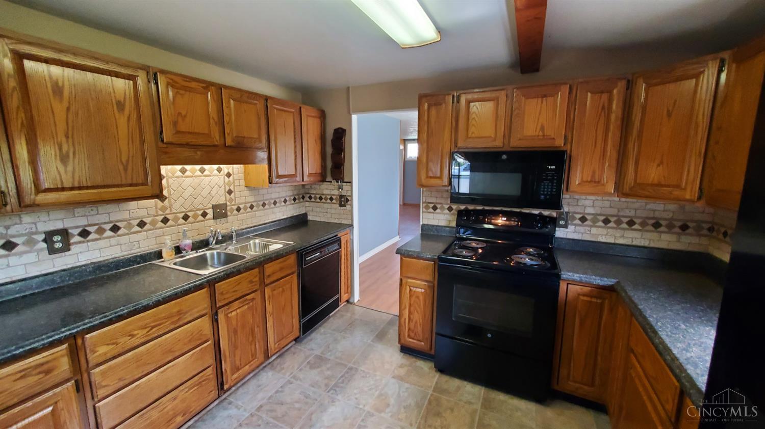 7 Apache Ct, Loveland, OH, 45140 — photo 8