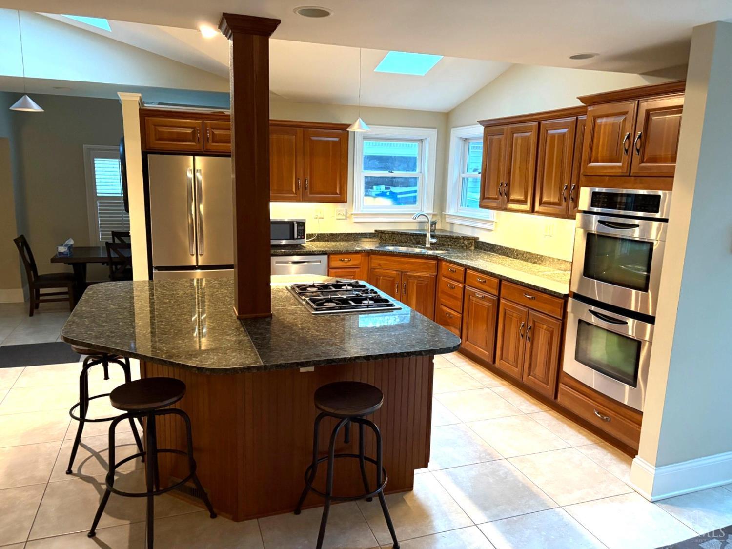 715 Brooks Avenue, Wyoming, OH, 45215 — photo 2