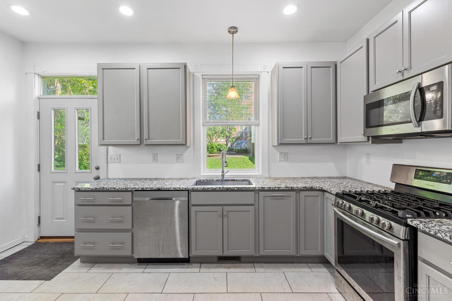 249 McCullough Street, Cincinnati, OH, 45226 — photo 7