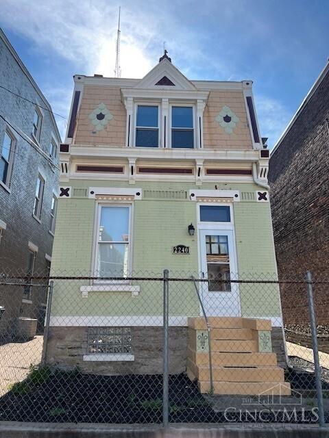 2240 Flora Street, Cincinnati, OH, 45219