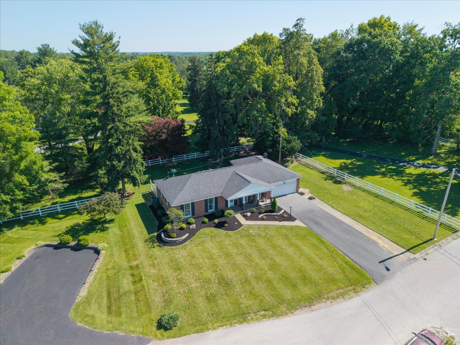 134 Beekin Drive, Hillsboro, OH, 45133 — photo 44