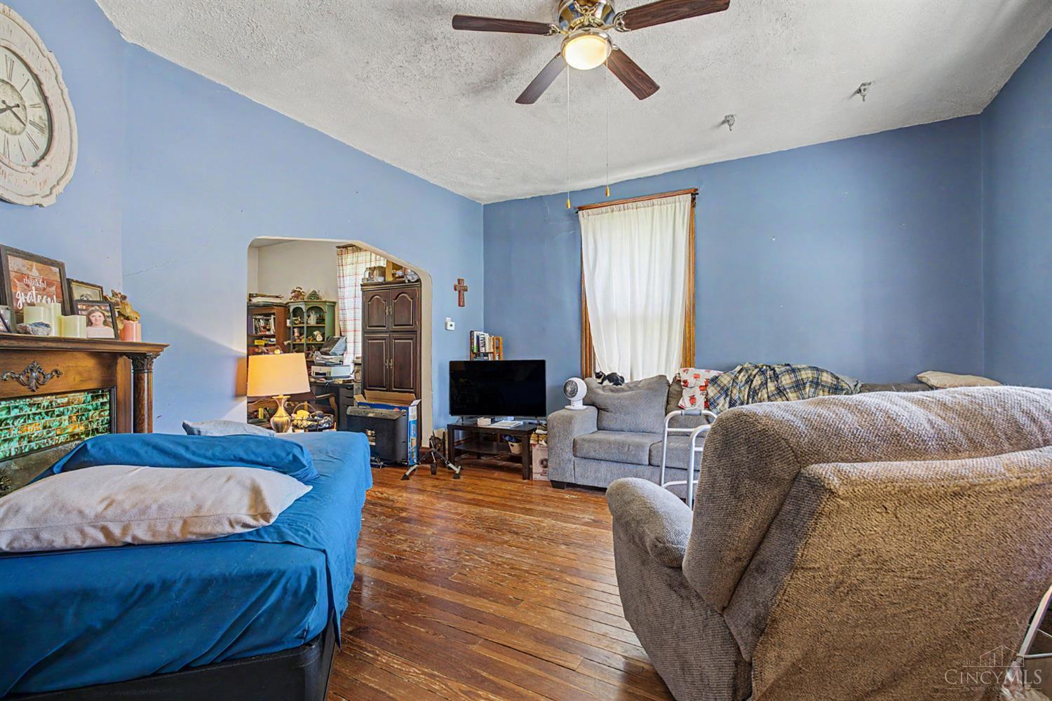 Homes for sale in Lockland, OH | 228 Central Ave, Lockland, OH 45215 | MLS# 1881375