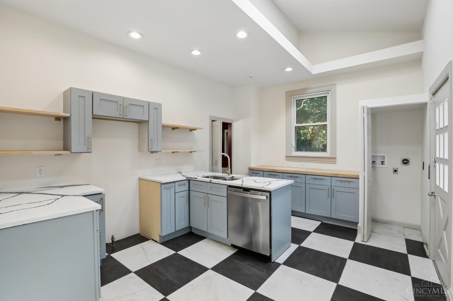 4214 Cherry Street, Cincinnati, OH, 45223 — photo 12