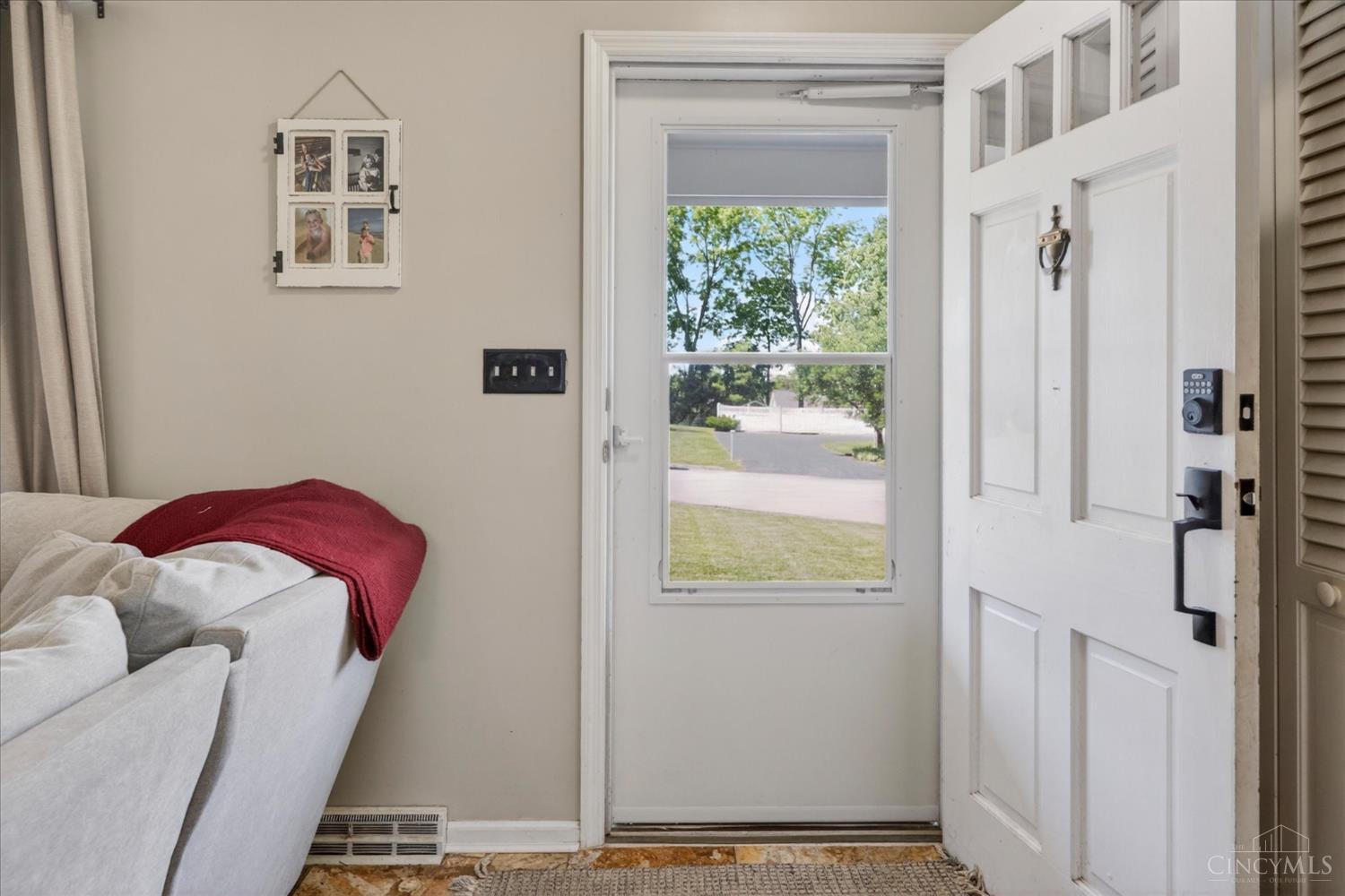 134 Beekin Drive, Hillsboro, OH, 45133 — photo 3