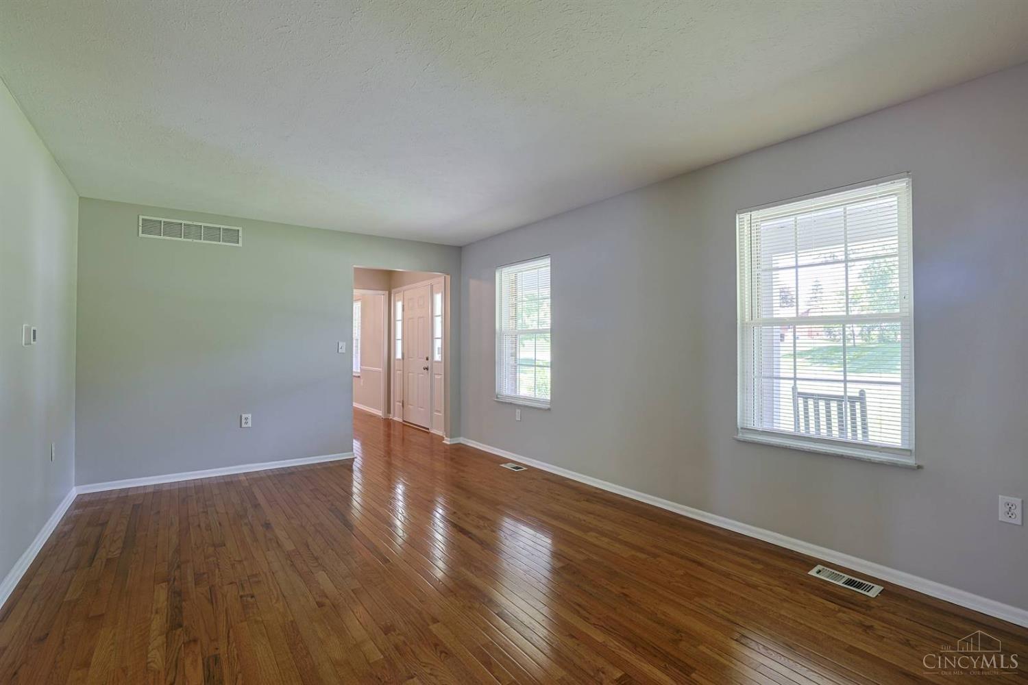 6149 Eddington Drive, Liberty Twp, OH, 45044 — photo 9