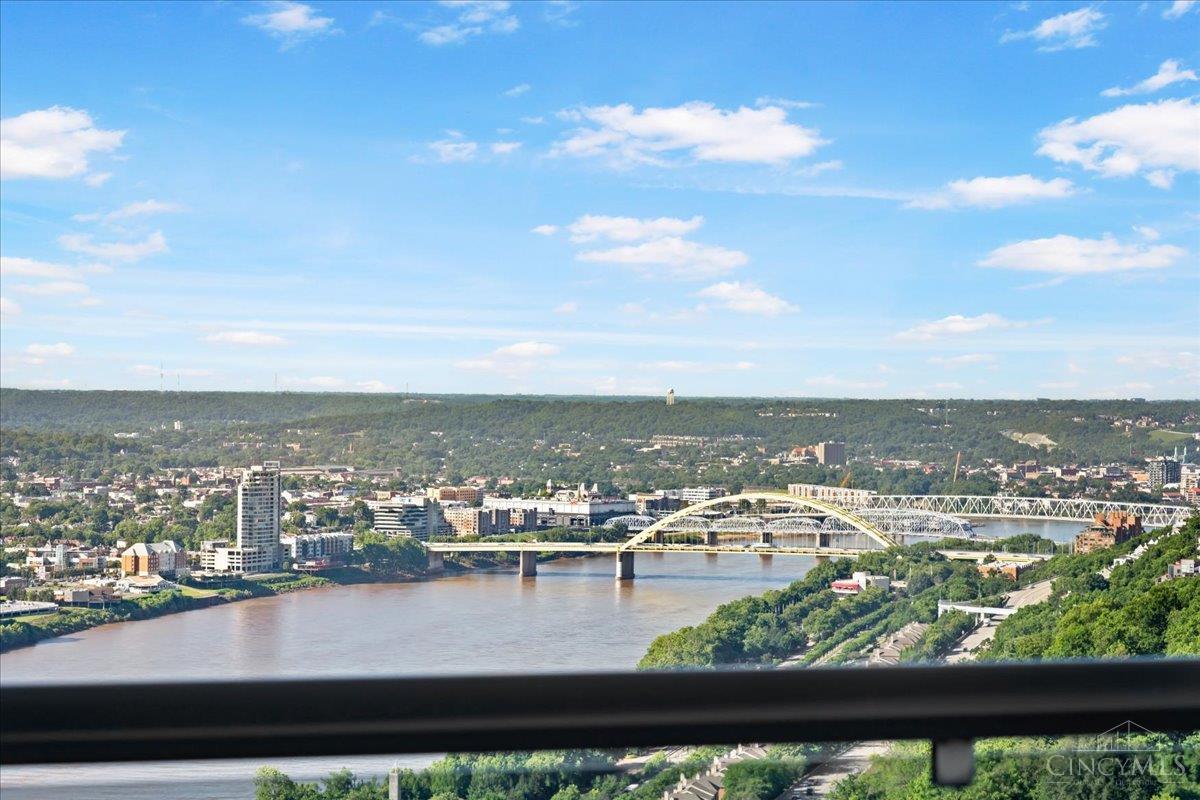2200 Victory Parkway #2504, Cincinnati, OH, 45206