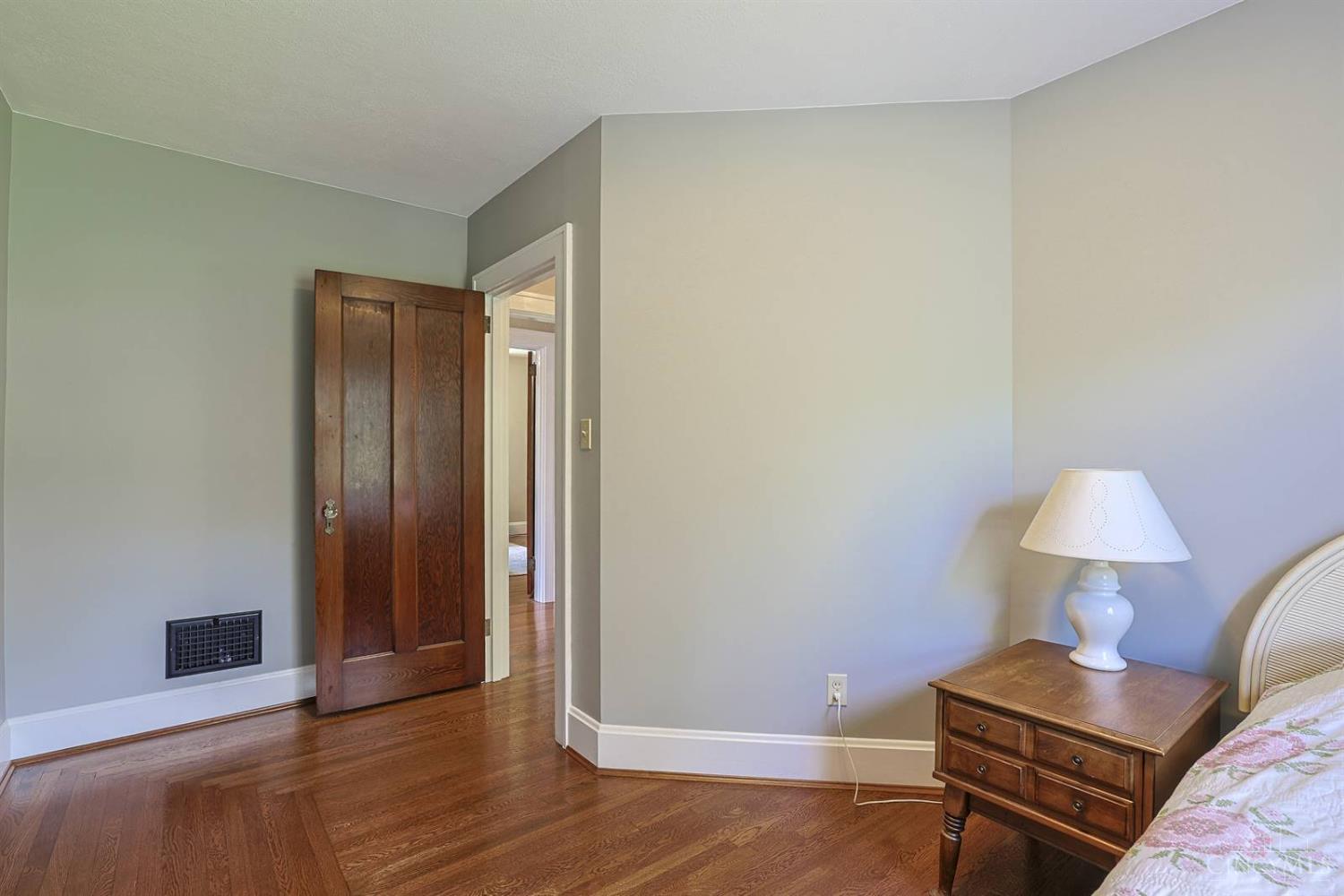 1581 Wittekind Terrace, Cincinnati, OH, 45224 — photo 26