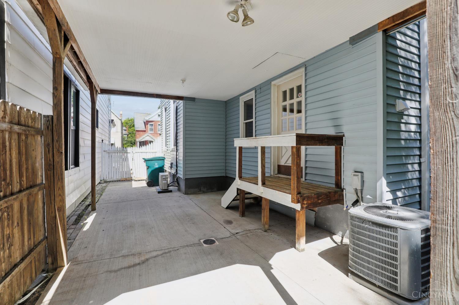 4214 Cherry Street, Cincinnati, OH, 45223 — photo 42