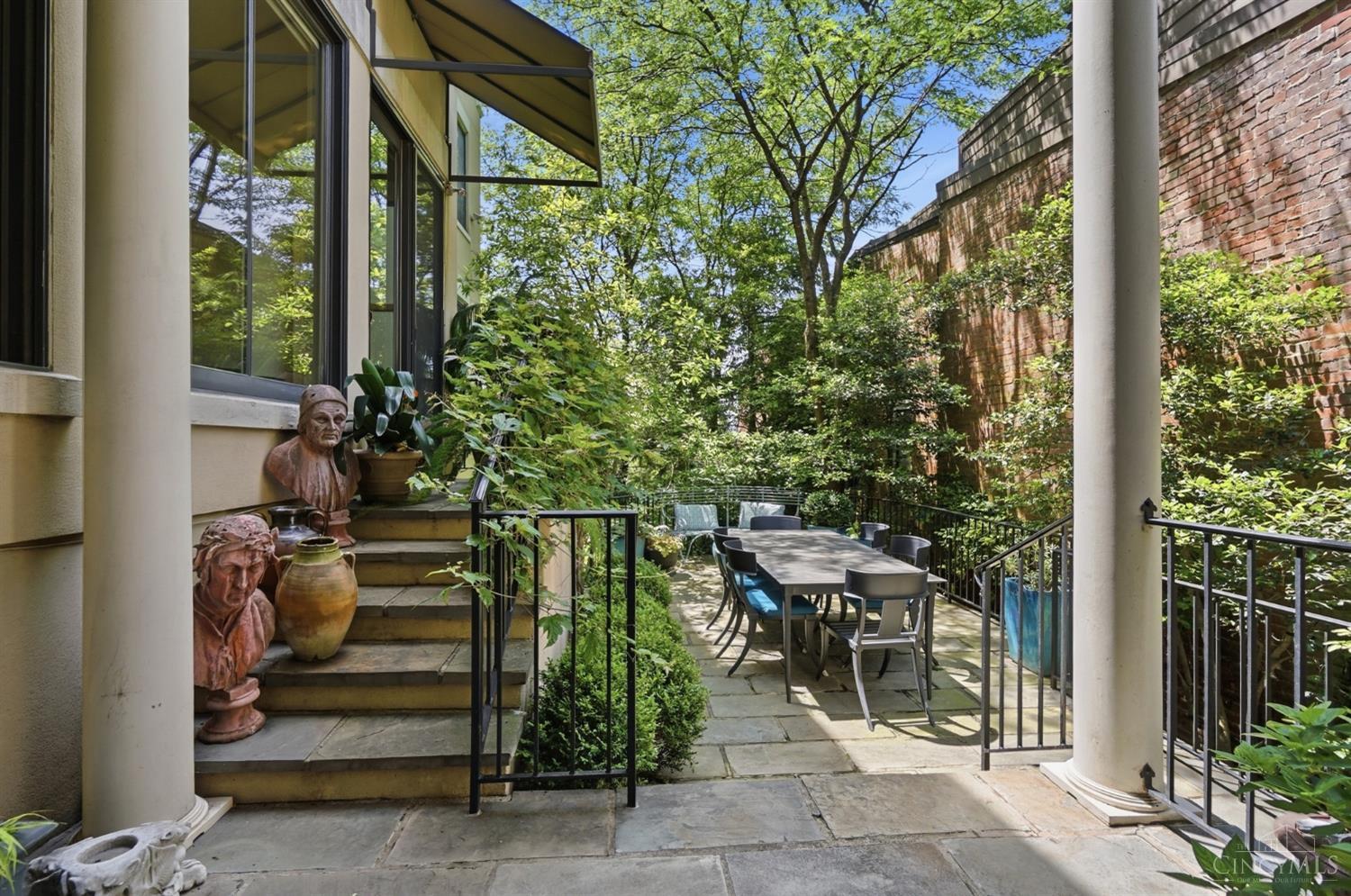 548 Liberty Hill, Cincinnati, OH, 45202 — photo 28
