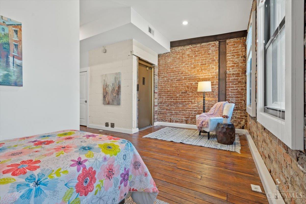 1302 Main Street, Cincinnati, OH, 45202 — photo 48