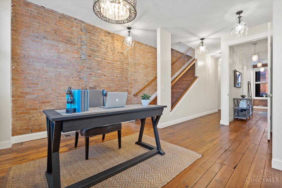 1302 Main Street, Cincinnati, OH, 45202 — photo 39