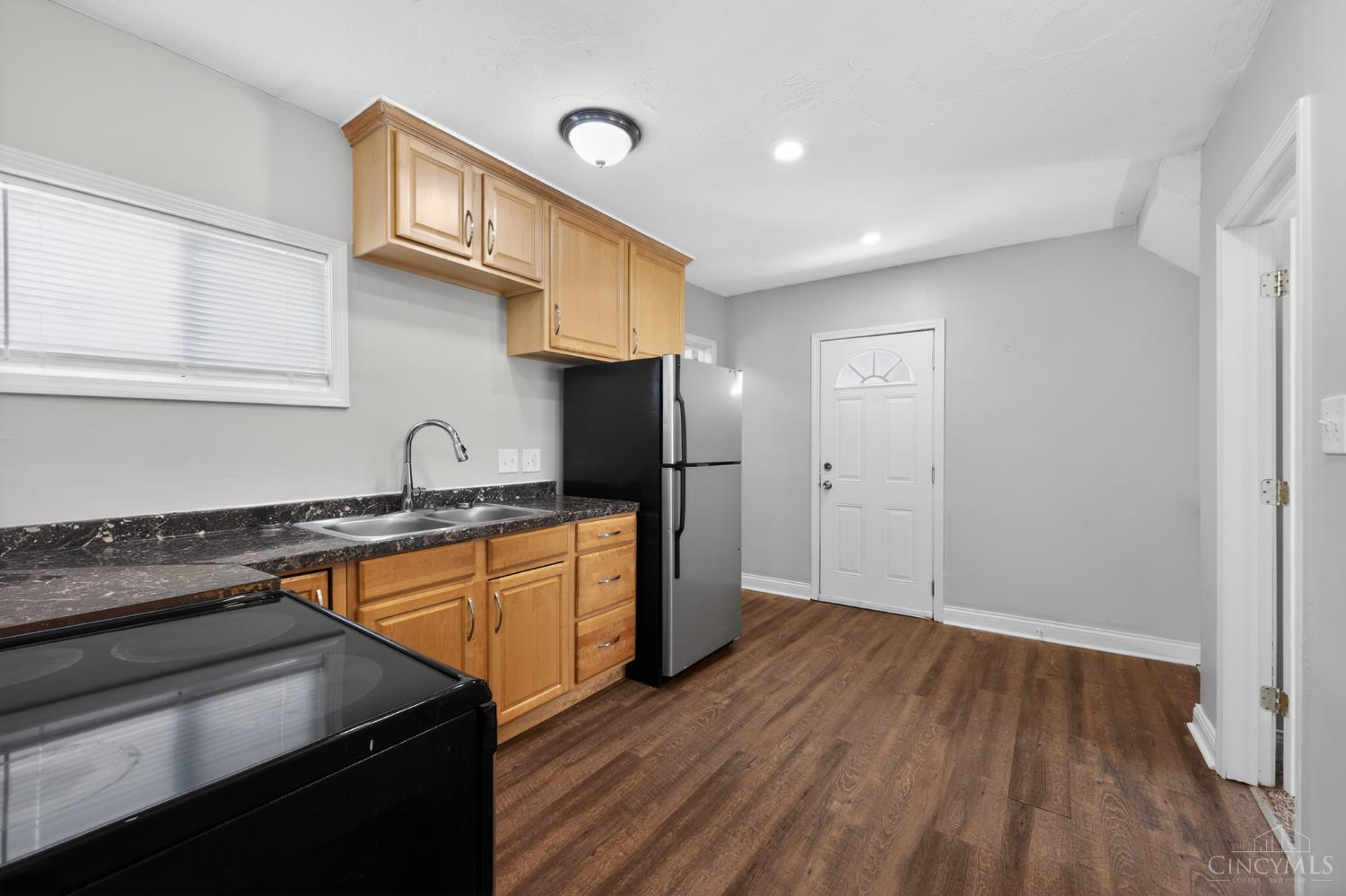 3718 Standish Avenue, Cincinnati, OH, 45213 — photo 12