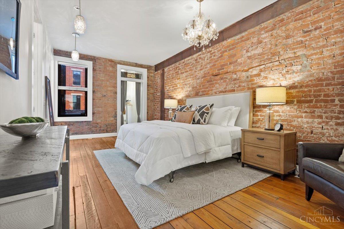 1302 Main Street, Cincinnati, OH, 45202 — photo 32