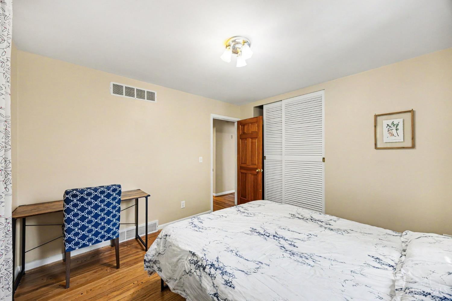 1034 Clifton Hills Avenue, Cincinnati, OH, 45220 — photo 16