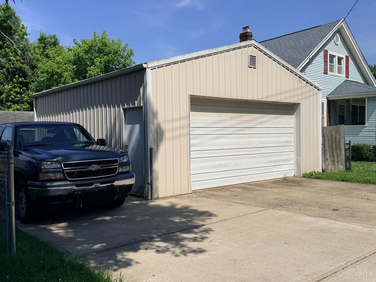 6848 Windward Street, Columbia Twp, OH, 45227-2618
