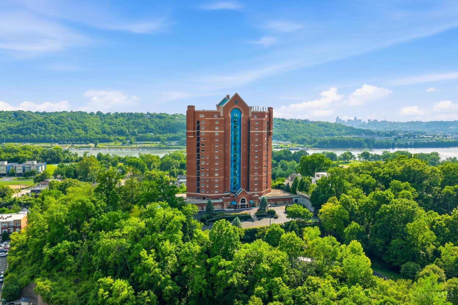3435 Golden Avenue #901, Cincinnati, OH, 45226