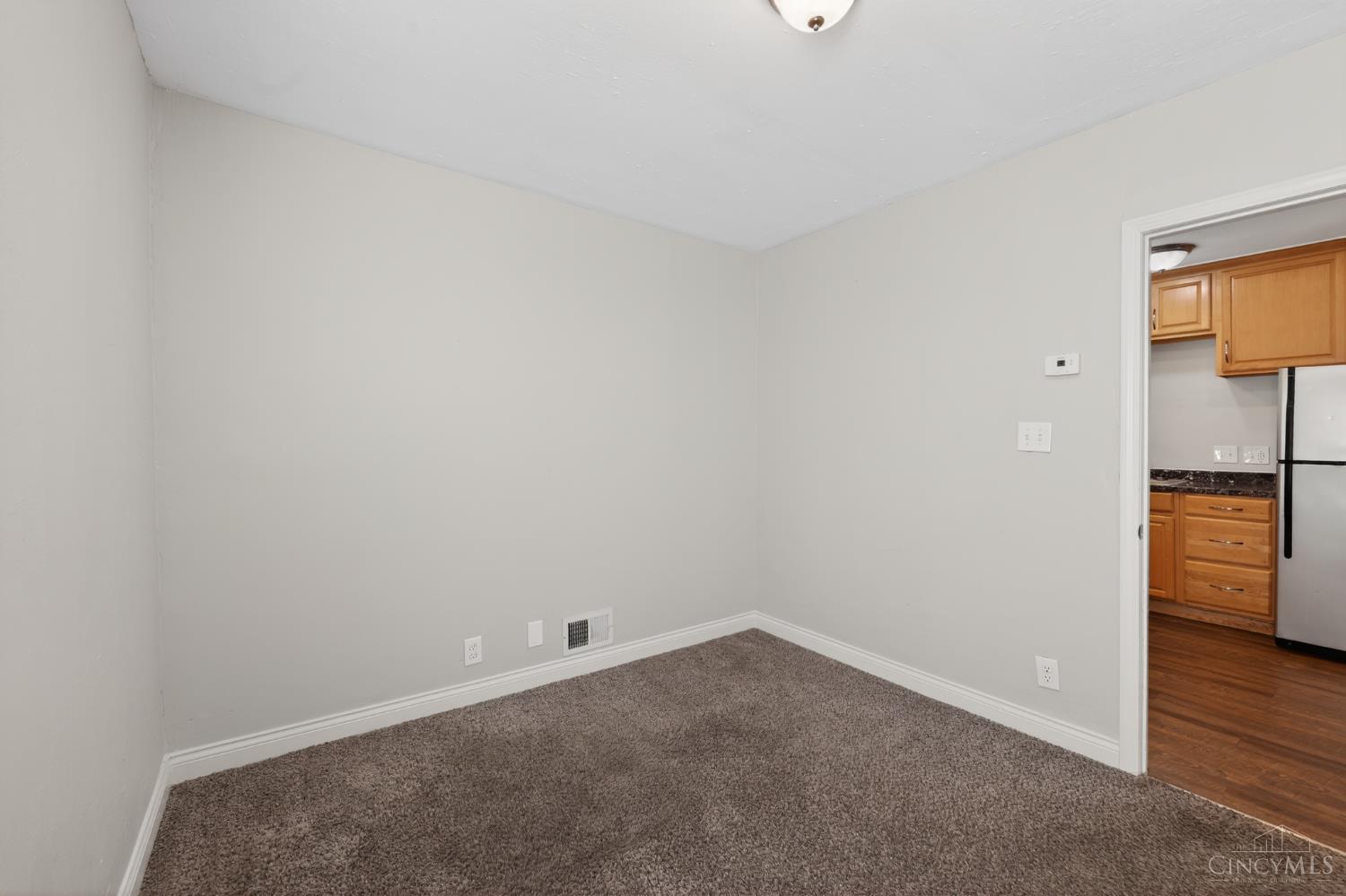 3718 Standish Avenue, Cincinnati, OH, 45213 — photo 17