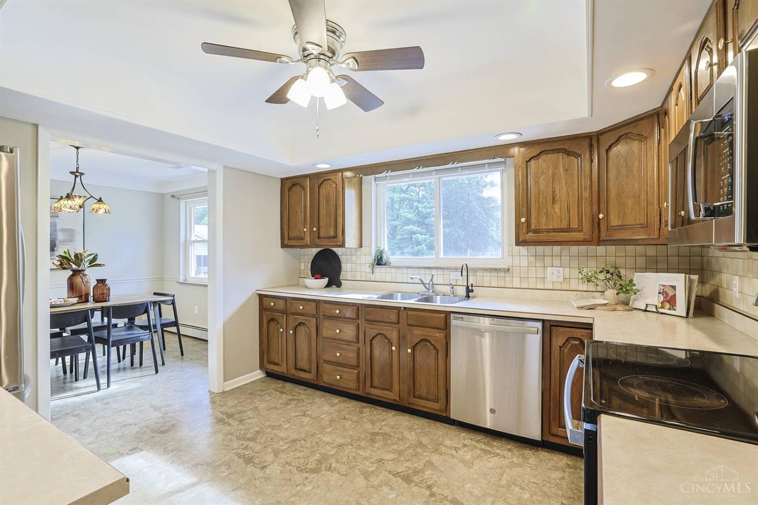 839 Wards Corner Road, Miami Twp, OH, 45140