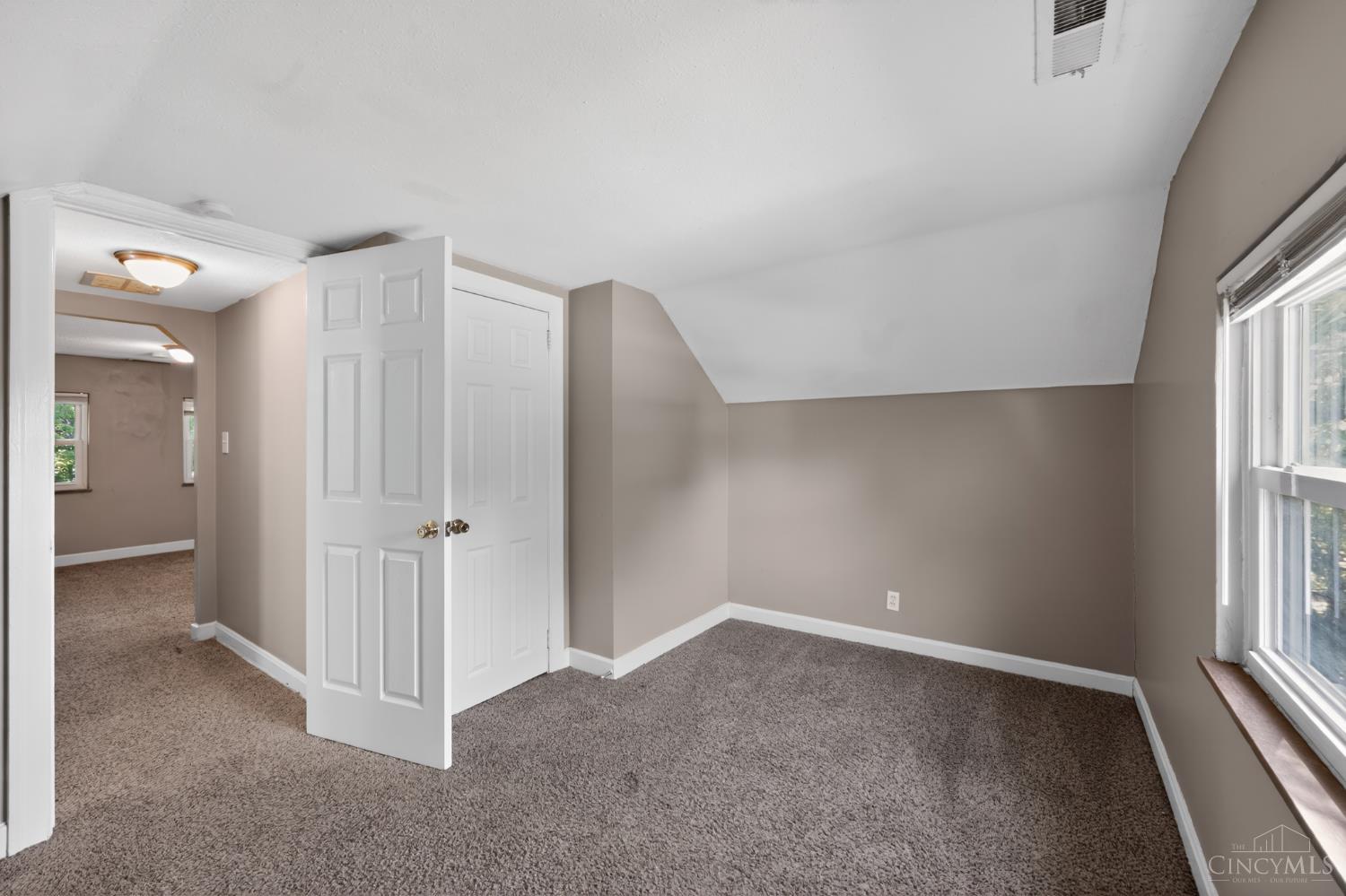 2484 Montana Avenue, Cincinnati, OH, 45211 — photo 21