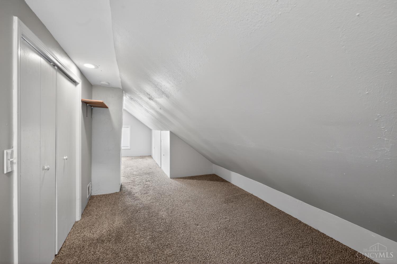 3718 Standish Avenue, Cincinnati, OH, 45213 — photo 20