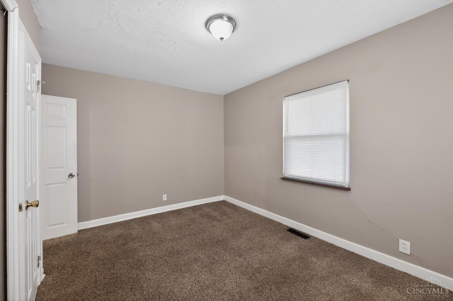 2484 Montana Avenue, Cincinnati, OH, 45211 — photo 15