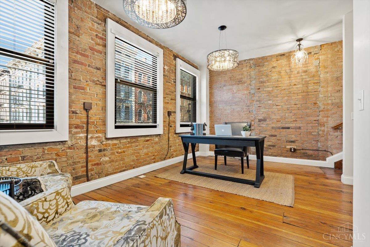 1302 Main Street, Cincinnati, OH, 45202 — photo 40