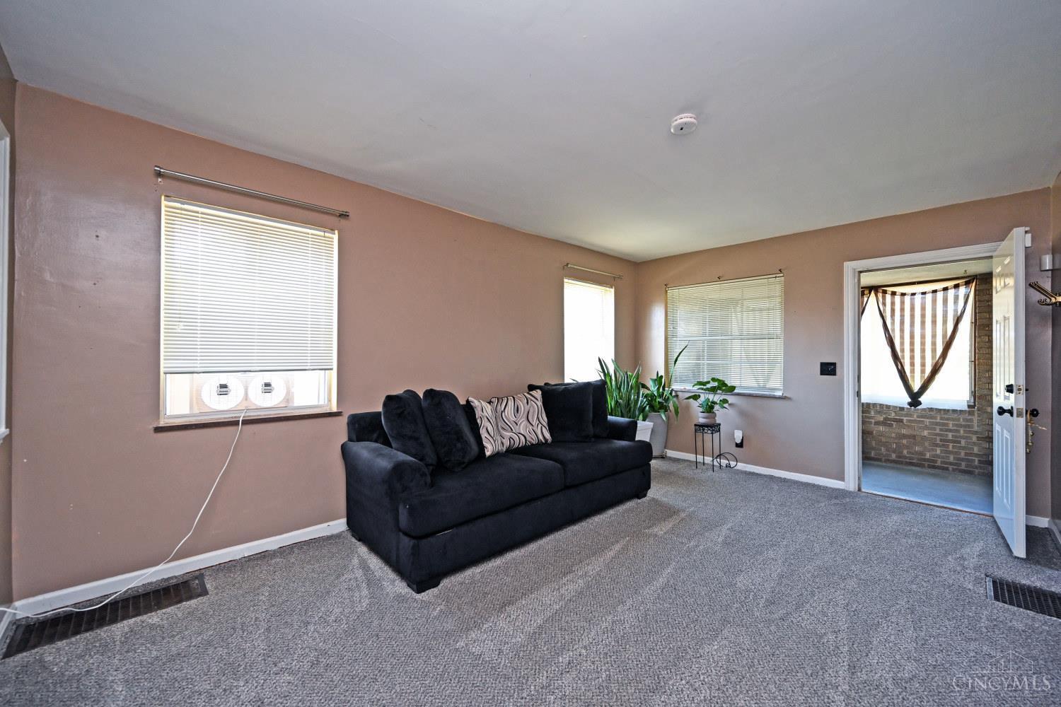4027 Smith Road, Cheviot, OH, 45211 — photo 9