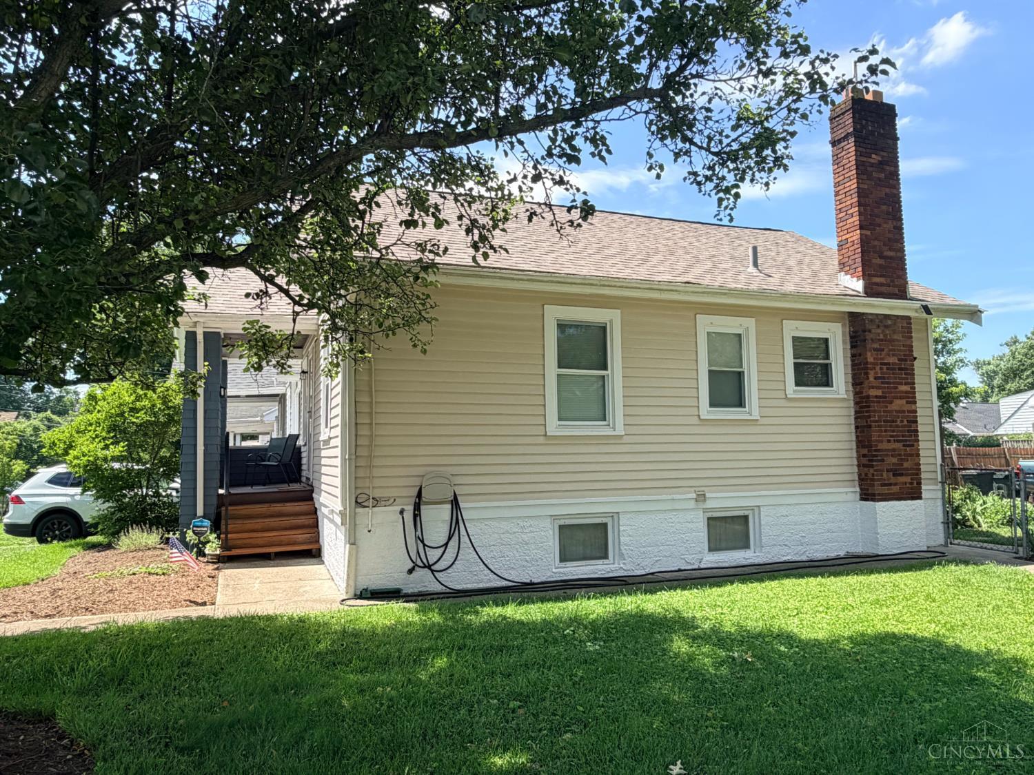 6848 Windward Street, Columbia Twp, OH, 45227-2618