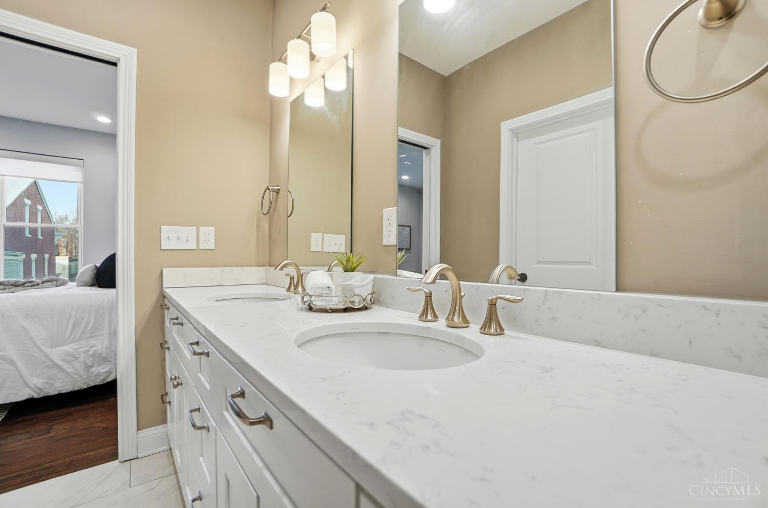 546 Slack Street, Cincinnati, OH, 45202 — photo 25