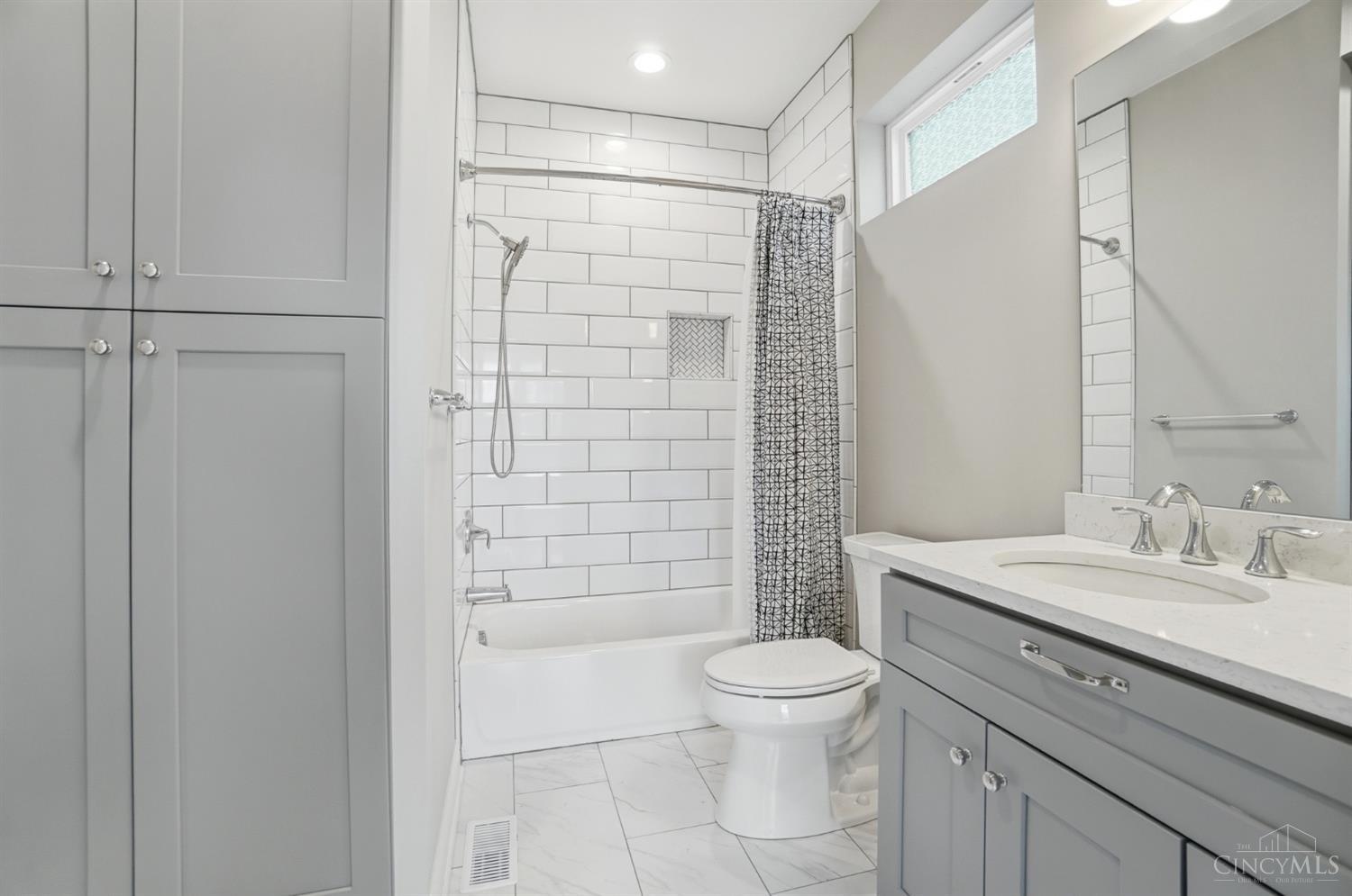 546 Slack Street, Cincinnati, OH, 45202 — photo 32