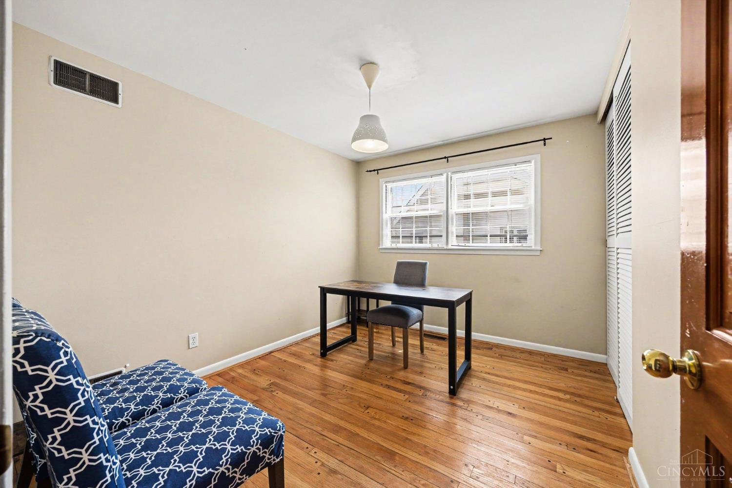 1034 Clifton Hills Avenue, Cincinnati, OH, 45220 — photo 10