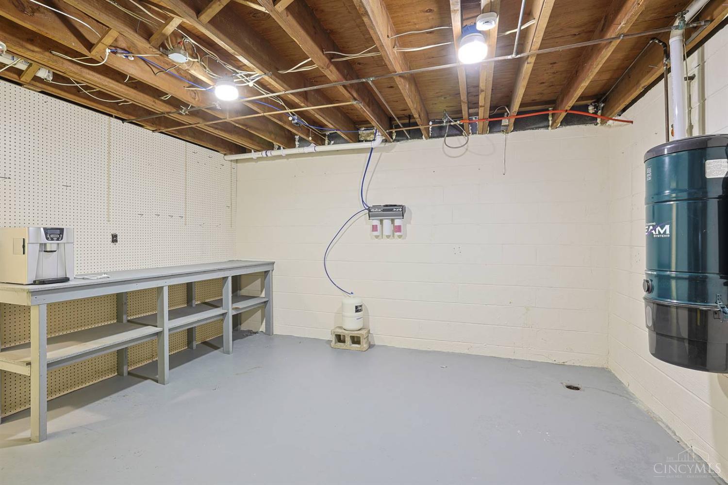 839 Wards Corner Road, Miami Twp, OH, 45140