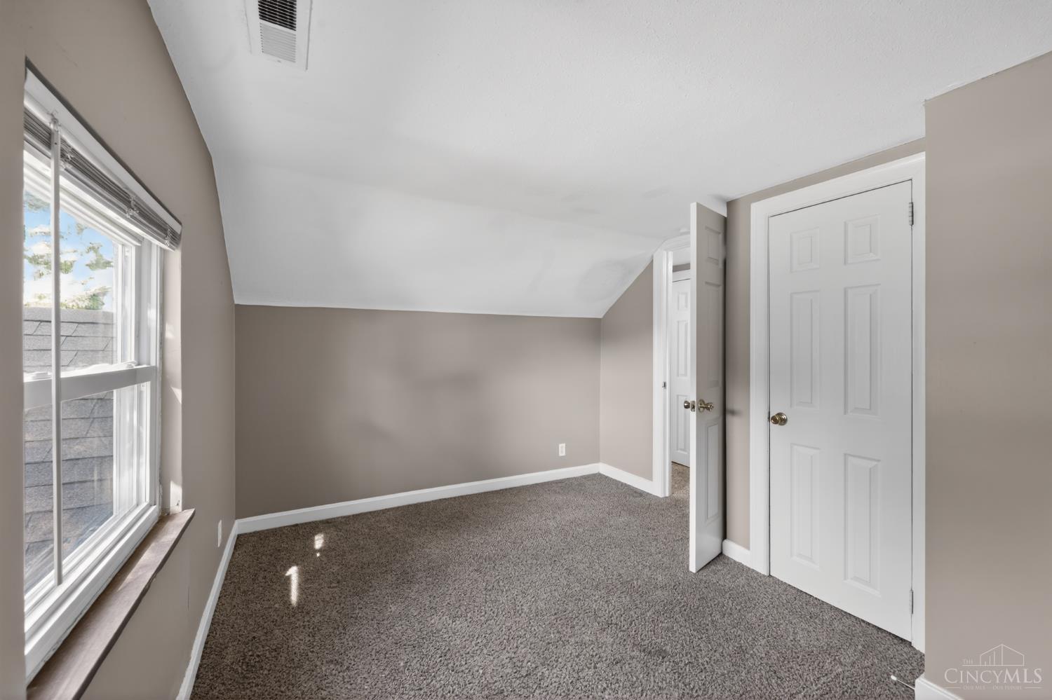 2484 Montana Avenue, Cincinnati, OH, 45211 — photo 16