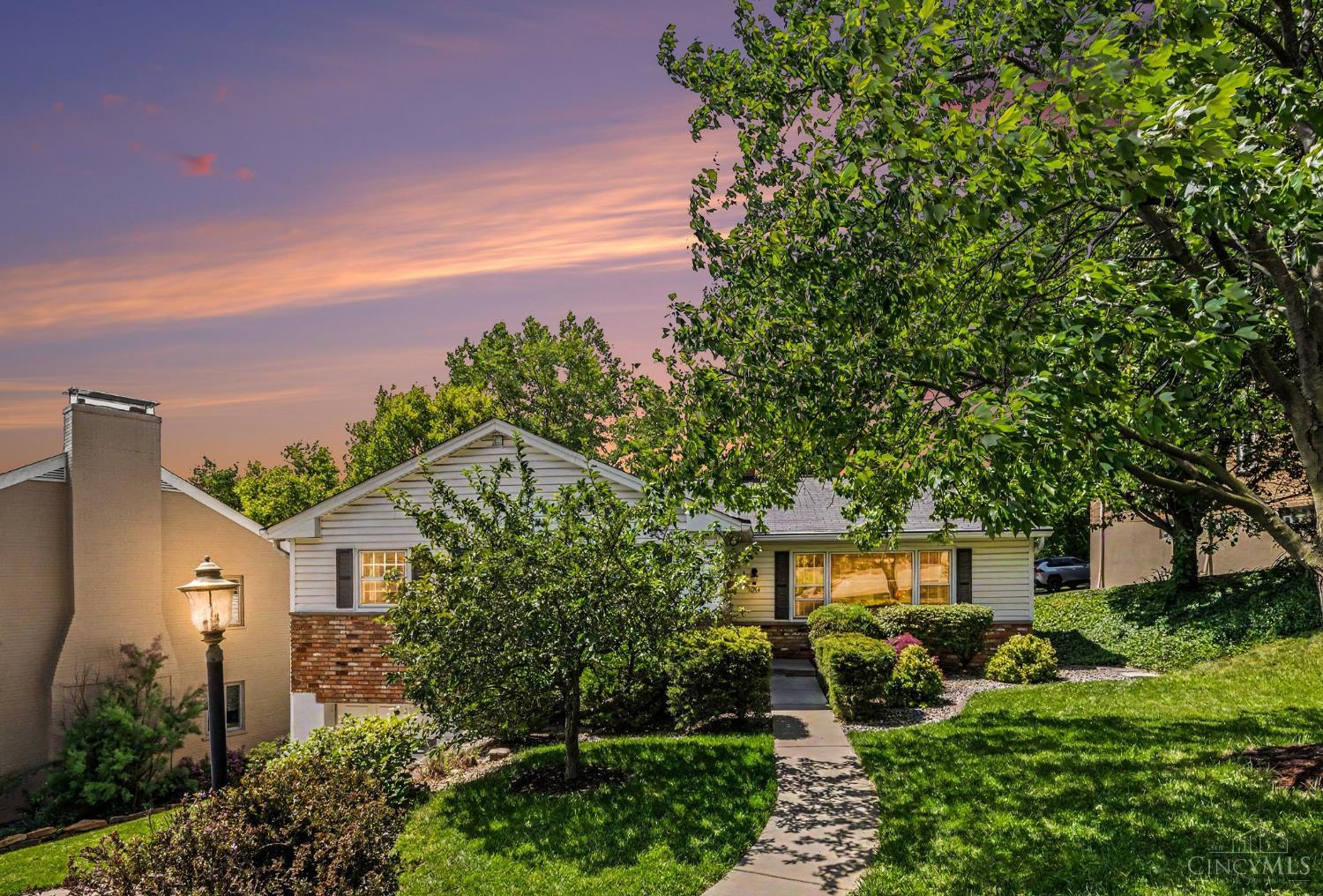 1034 Clifton Hills Avenue, Cincinnati, OH, 45220