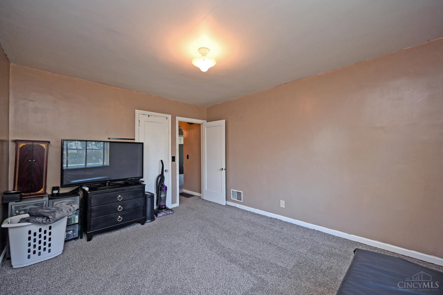 4027 Smith Road, Cheviot, OH, 45211 — photo 32