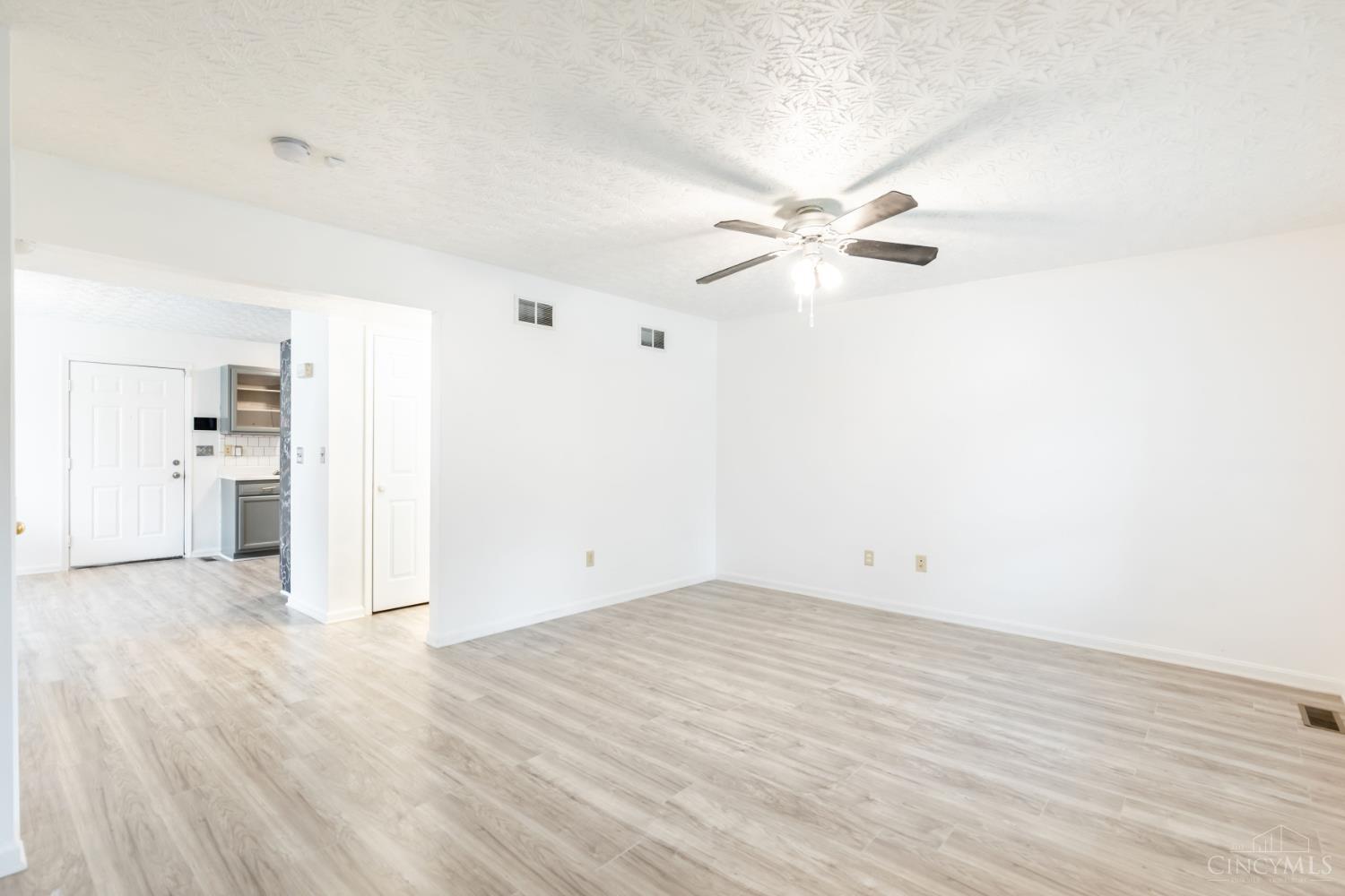 4538 Lucerne Avenue, Cincinnati, OH, 45227 — photo 6