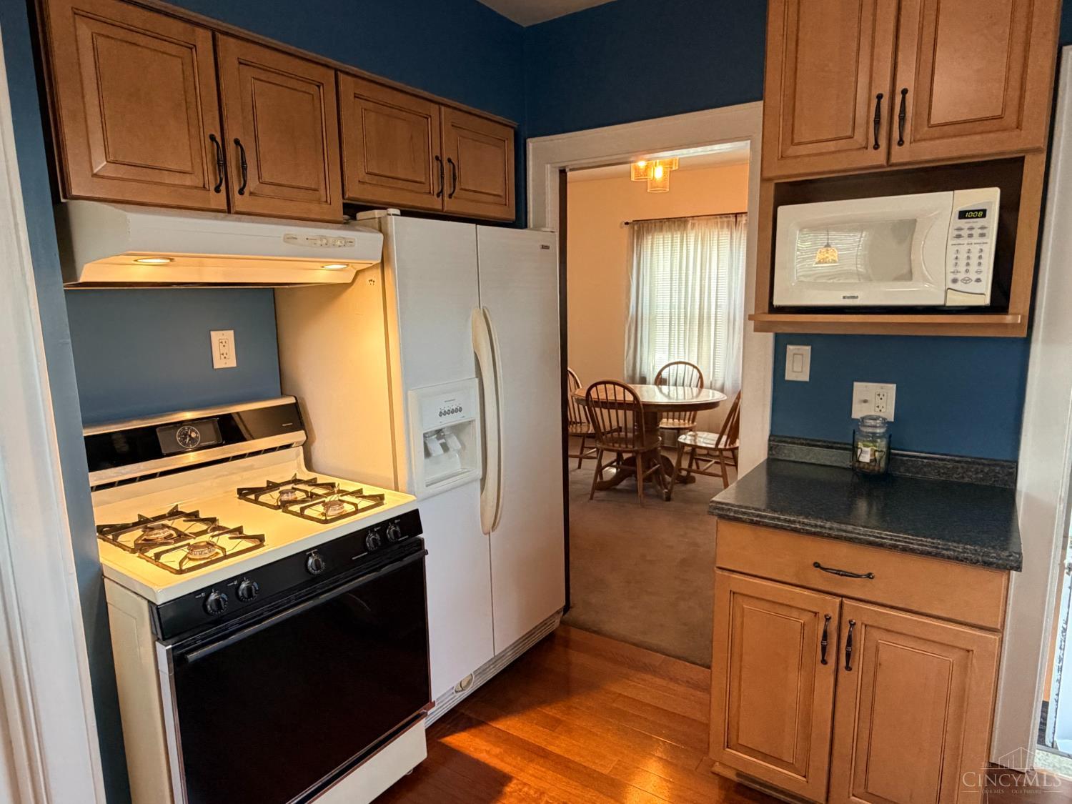 6848 Windward Street, Columbia Twp, OH, 45227-2618
