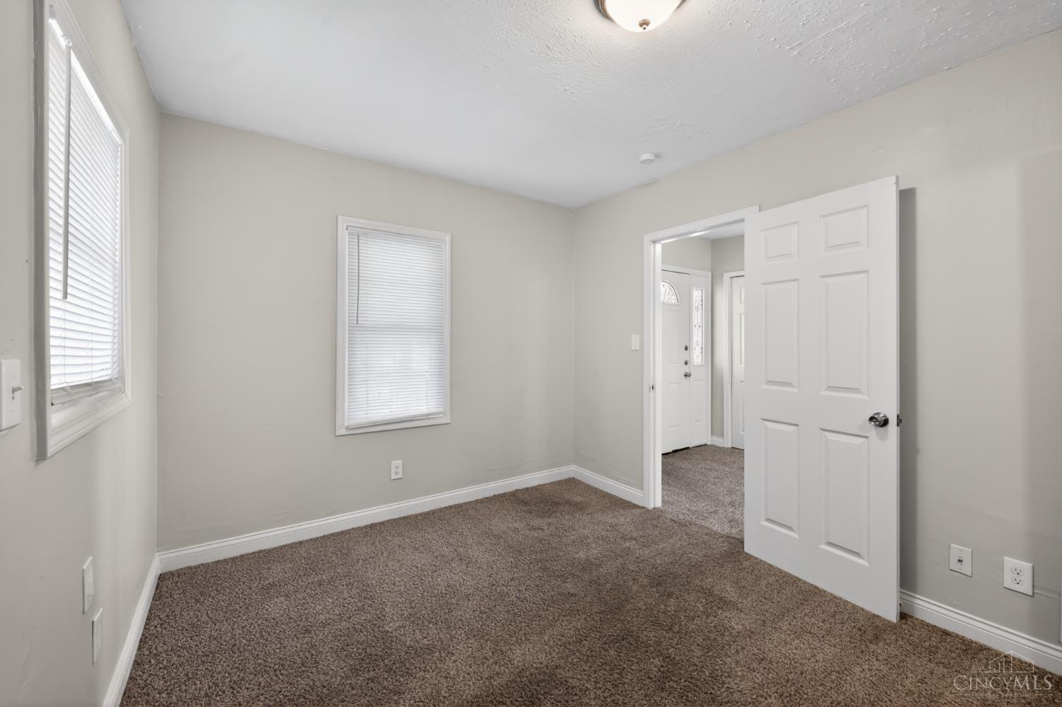 3718 Standish Avenue, Cincinnati, OH, 45213 — photo 18