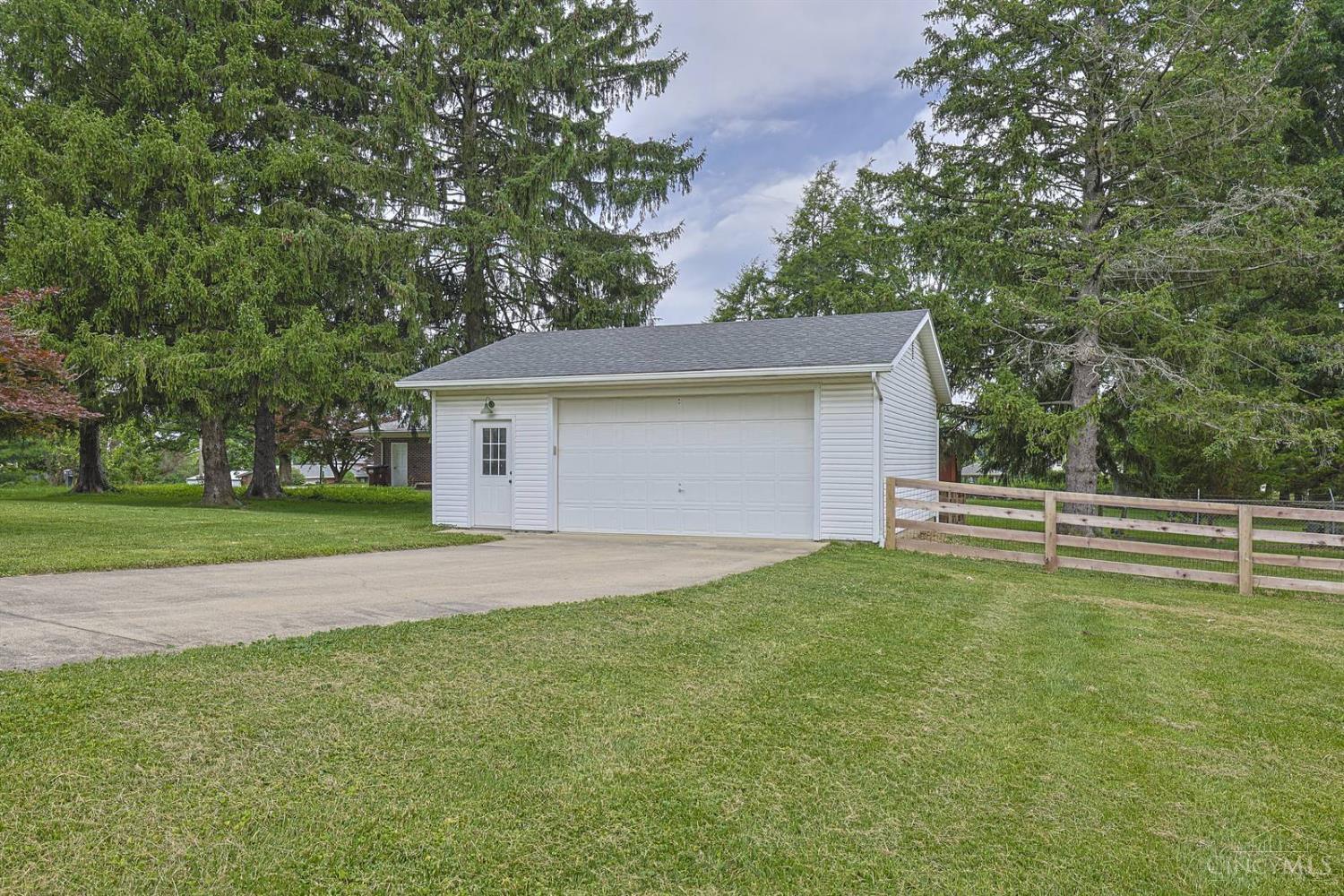839 Wards Corner Road, Miami Twp, OH, 45140