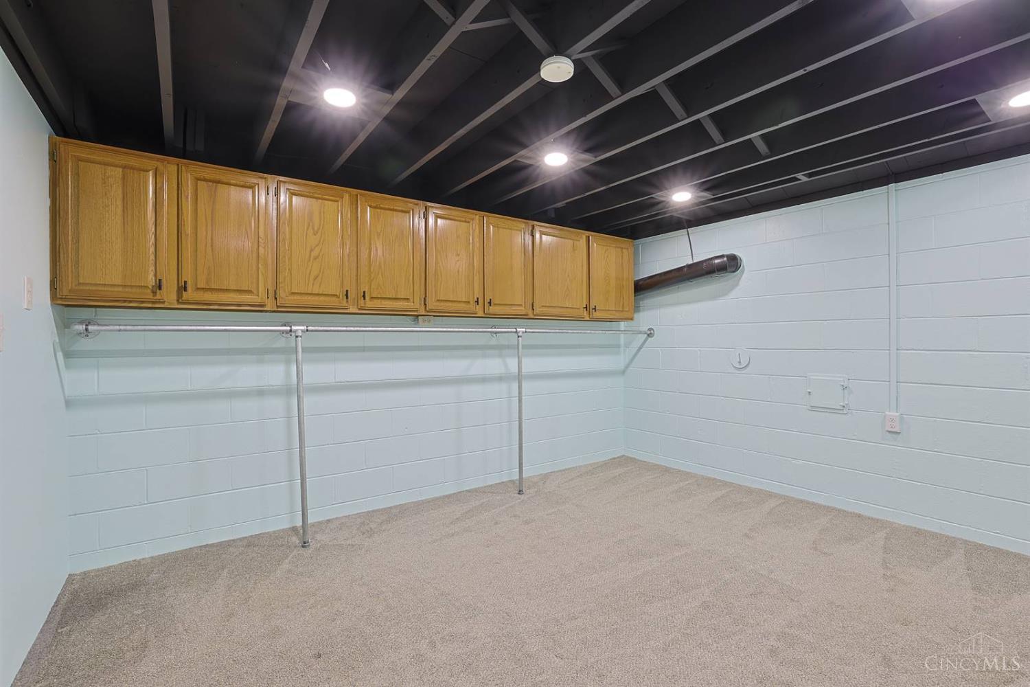 839 Wards Corner Road, Miami Twp, OH, 45140