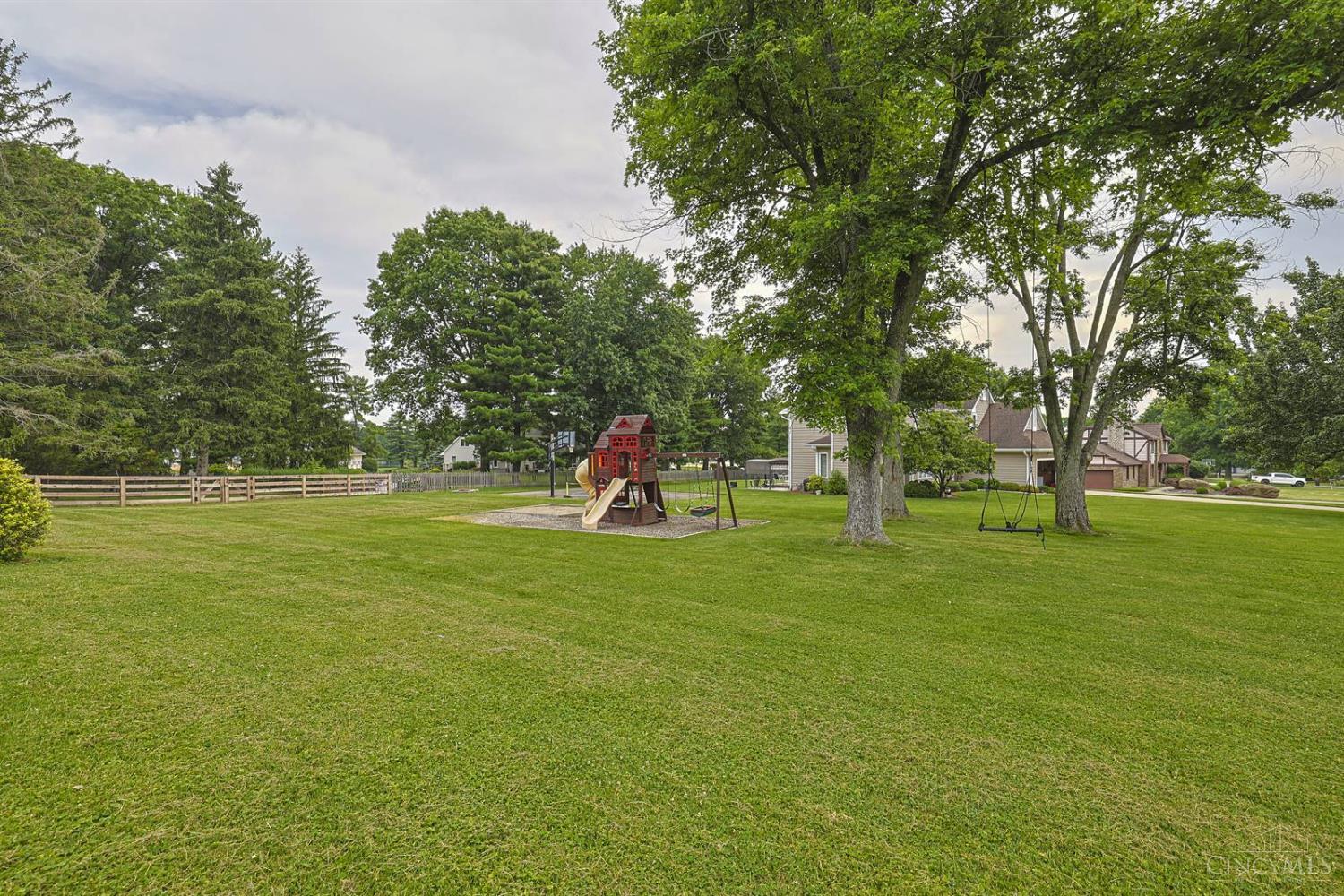 839 Wards Corner Road, Miami Twp, OH, 45140