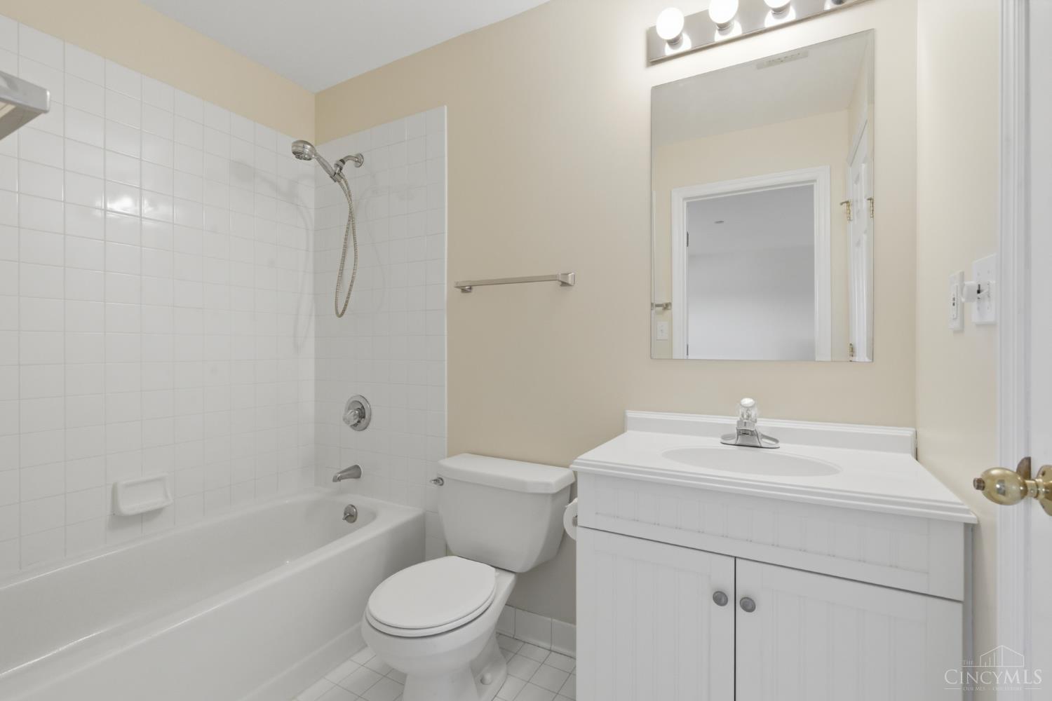 3435 Golden Avenue #901, Cincinnati, OH, 45226 — photo 18