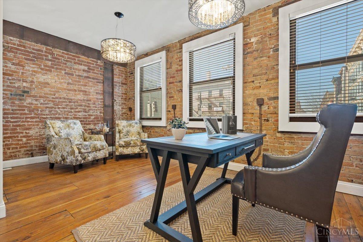 1302 Main Street, Cincinnati, OH, 45202 — photo 38