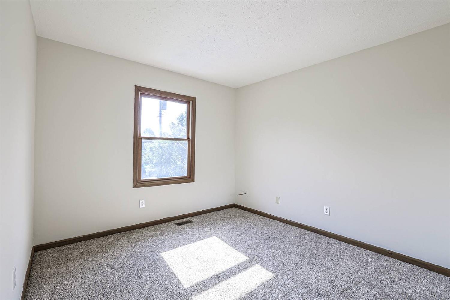 2708 Bradford Drive, Middletown, OH, 45044 — photo 22