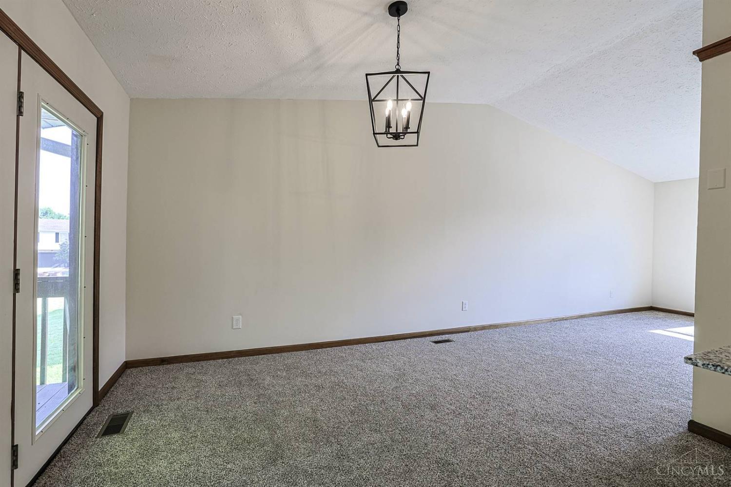 2708 Bradford Drive, Middletown, OH, 45044 — photo 13