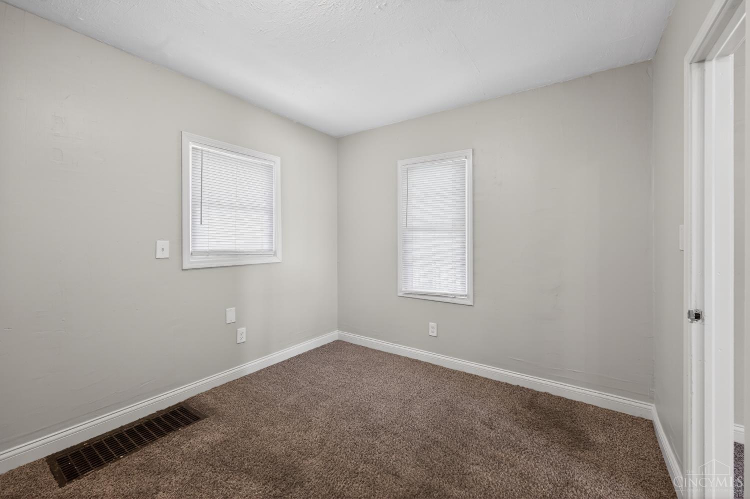 3718 Standish Avenue, Cincinnati, OH, 45213 — photo 19