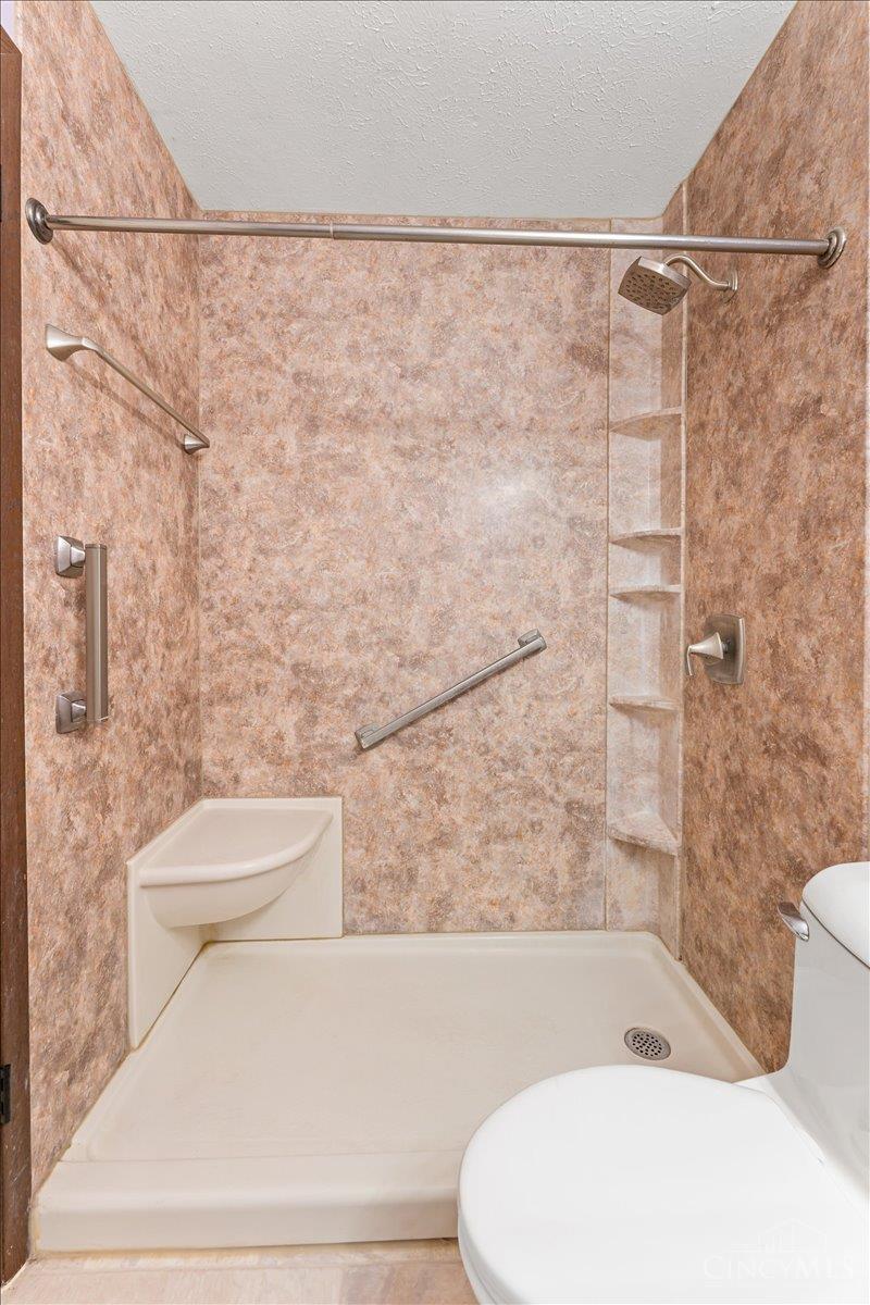1674 Foxwood Trail, Miami Twp, OH, 45140 — photo 31